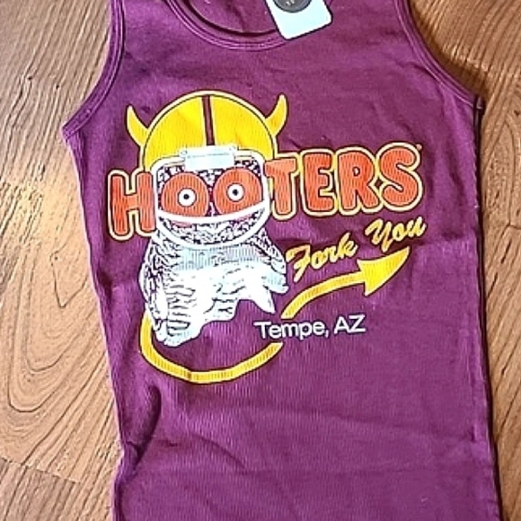 NWT Hooters small tank top - Picture 2 of 12